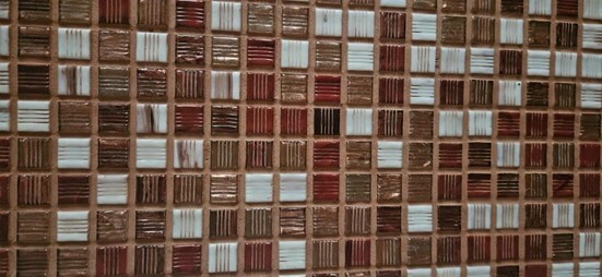 Мастера уложили мозаику на бумаге &laquo;наизнанку&raquo;